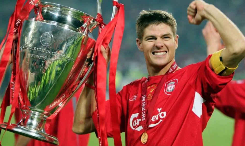 Steven Gerrard là cầu thủ huyền thoại của làng bóng đá thế giới